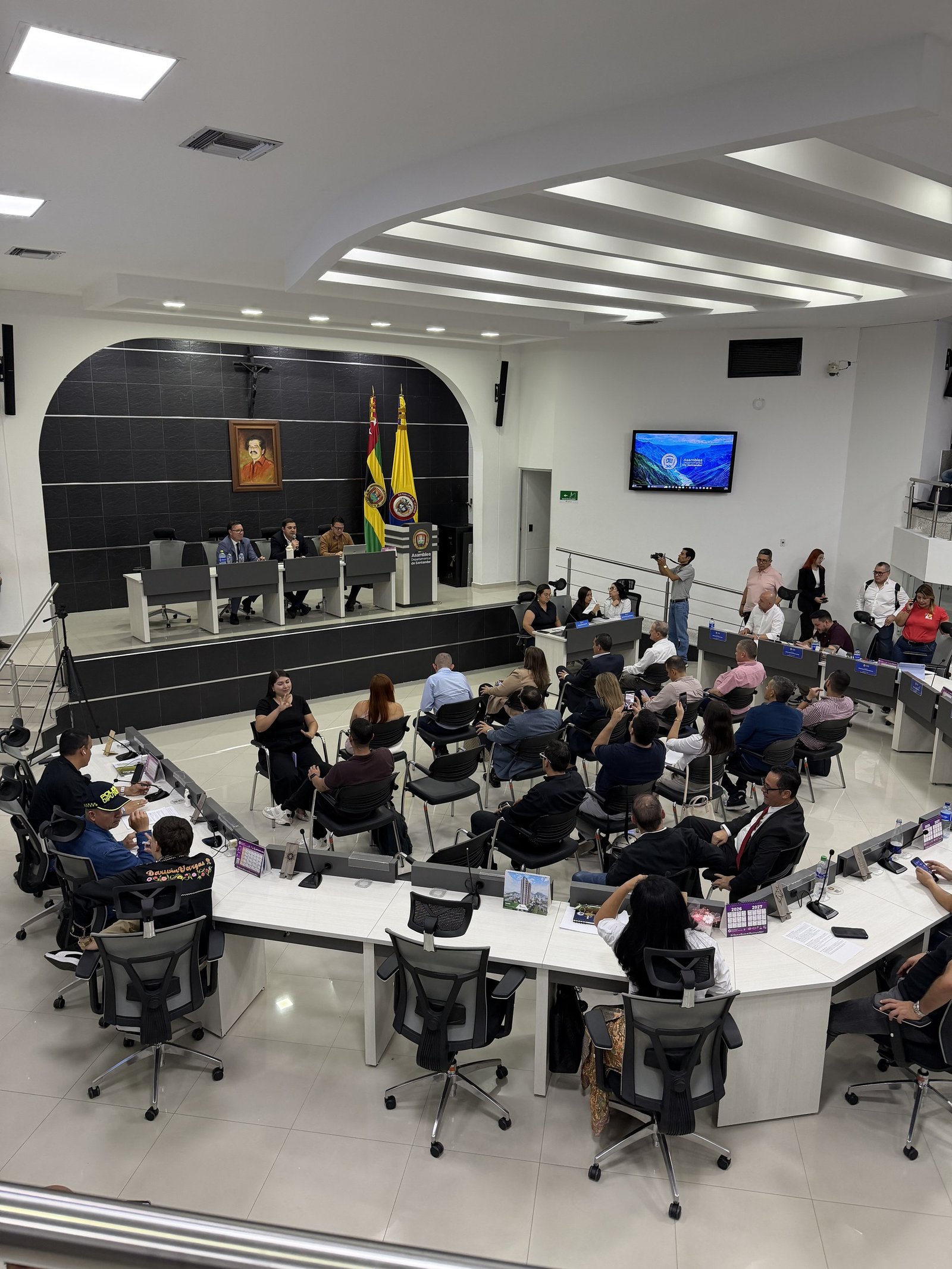 Plenaria de la Asamblea Departamental en debate
